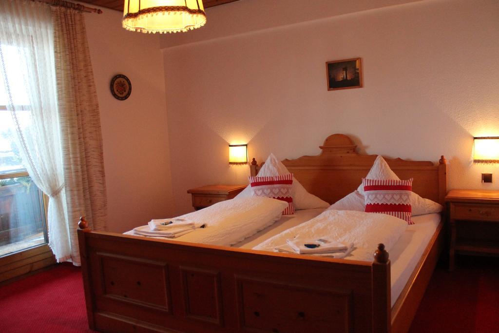 Hotel Schaefflerhof Бішофсмайс Номер фото